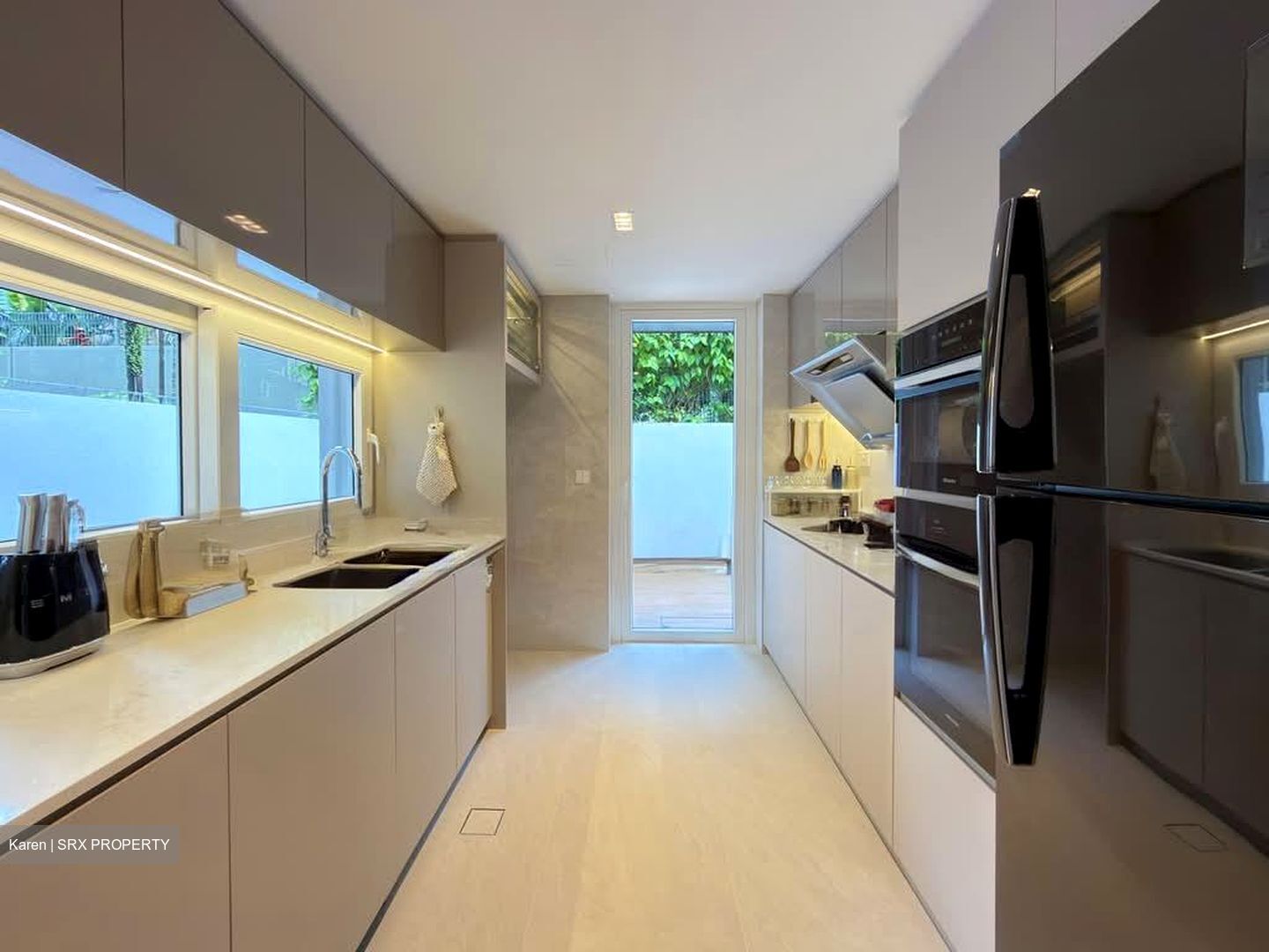 Brighton Crescent (D19), Terrace #569189021